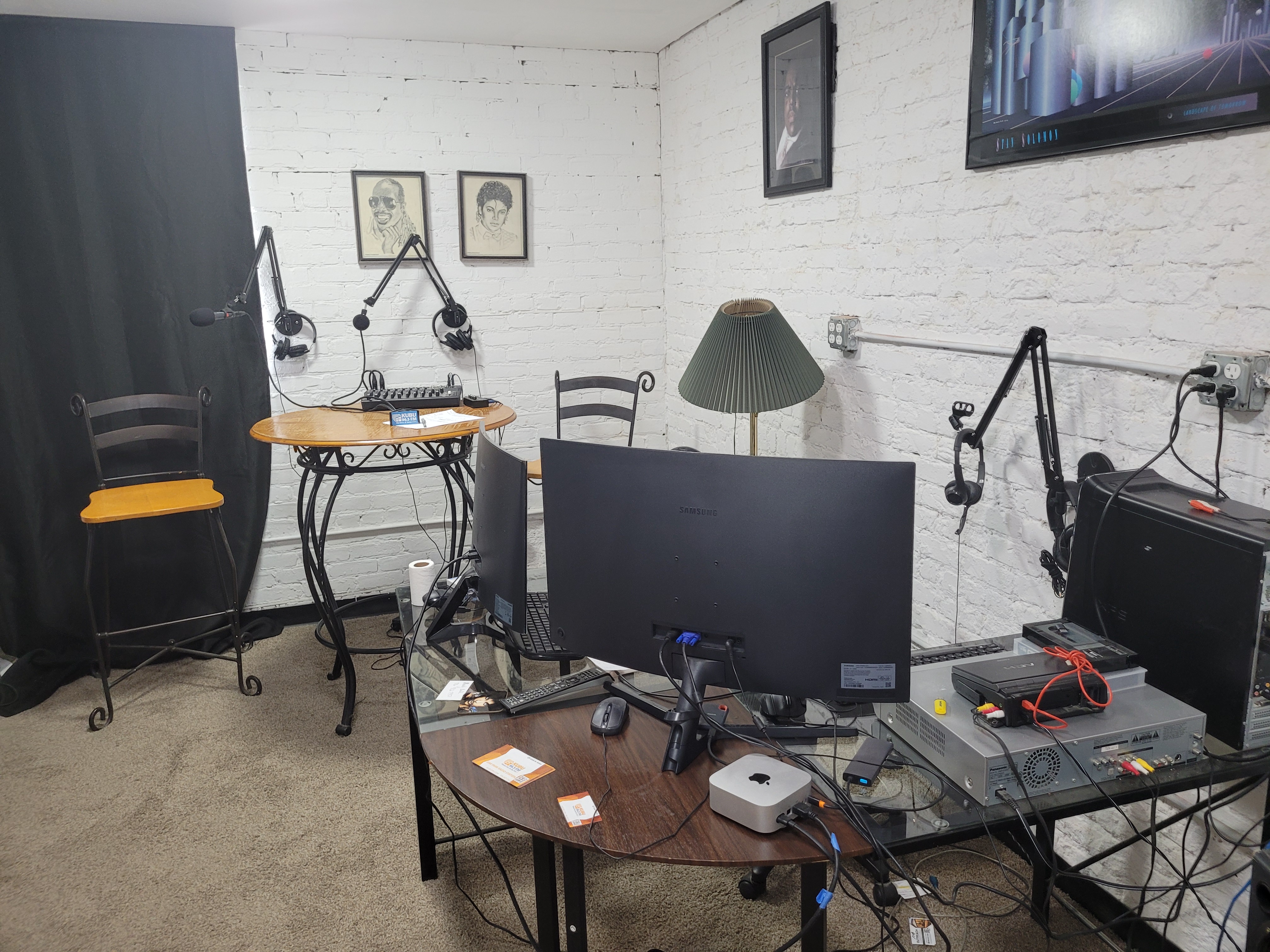 In-house podcast & interview set